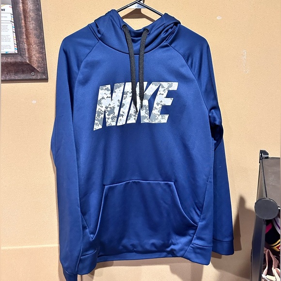 Nike hoodie - Picture 1 of 4